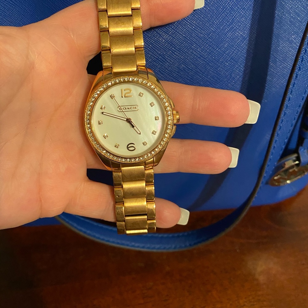 Coach Watch - Picture 3 of 3